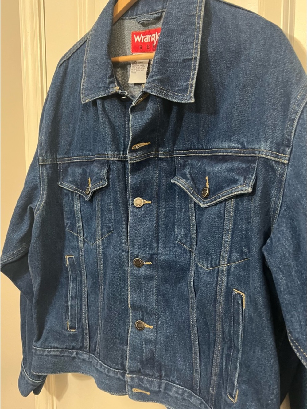 Vintage Men’s Wrangler Blue Denim Jacket Size, Embroidered Classic Red Roadster